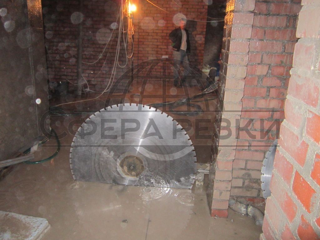 Алмазная резка бетона аренда. Алмазная резка бетона видео